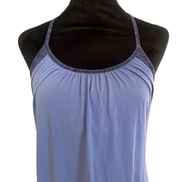Lululemon No Limits tank lullaby Size 6, two Toned Blue - Picture 7 of 8
